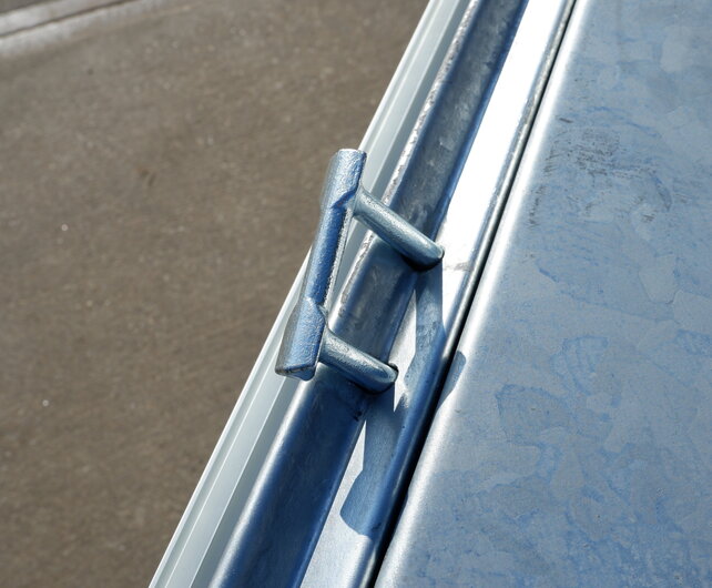 Henra driezijdige kipper 2700kg 331x185cm Xpert met 40cm borden