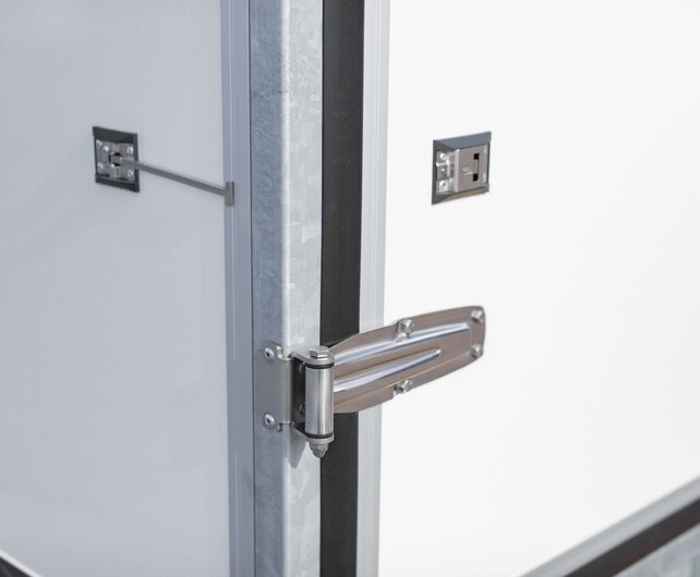 Henra gesloten plateauwagen 3500kg 633x222x220cm Xpert