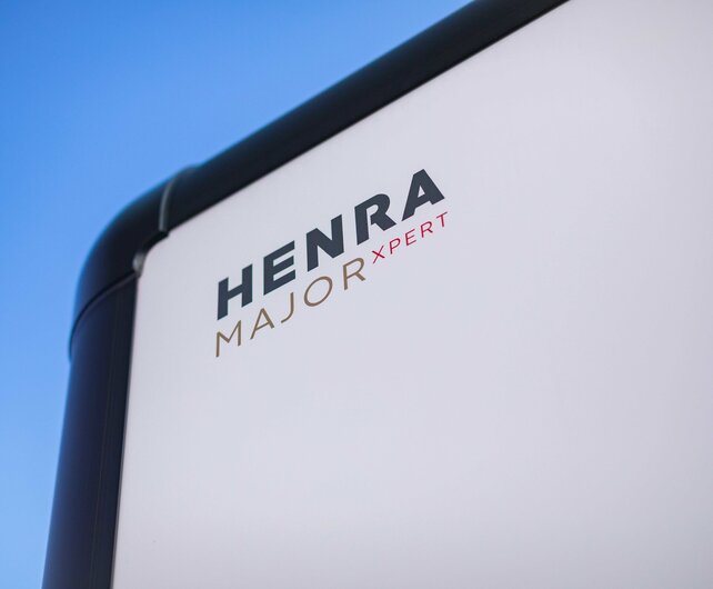 Henra gesloten plateauwagen 3500kg 633x222x220cm Xpert