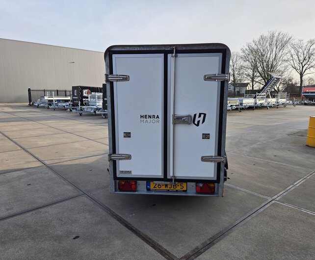 Verhuurmodel gesloten bakwagen 265x138x160cm