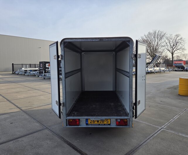 Verhuurmodel gesloten bakwagen 265x138x160cm