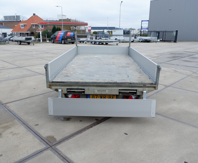 Gebruikte Saris kipper 3500kg 330x185cm elektrisch bediend