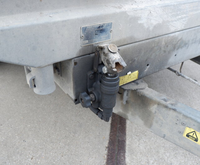 Gebruikte Saris kipper 3500kg 330x185cm elektrisch bediend