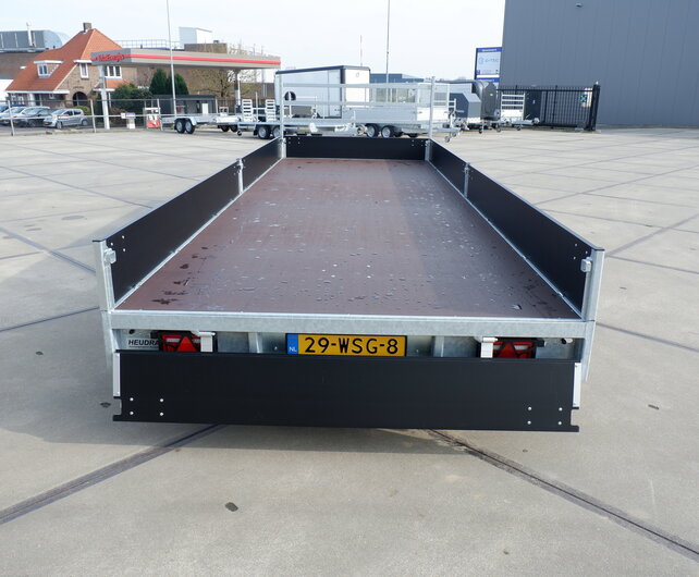 Actiemodel: Hulco Medax-3 3500kg 611x203cm plateauwagen Go-Getter