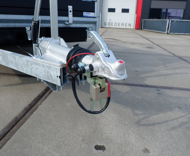 Actiemodel: Hulco Medax-3 3500kg 611x203cm plateauwagen Go-Getter