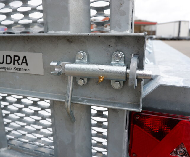 Hulco Terrax-2 3000kg 294x150cm machine-transporter met klep 150cm