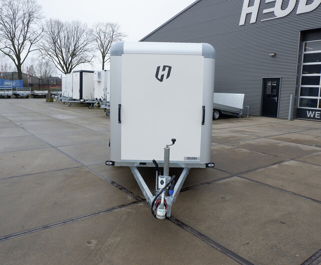 Henra gesloten aanhangwagen 1350kg 265x138x160cm