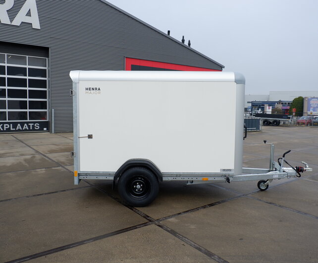 Henra gesloten aanhangwagen 1350kg 265x138x160cm
