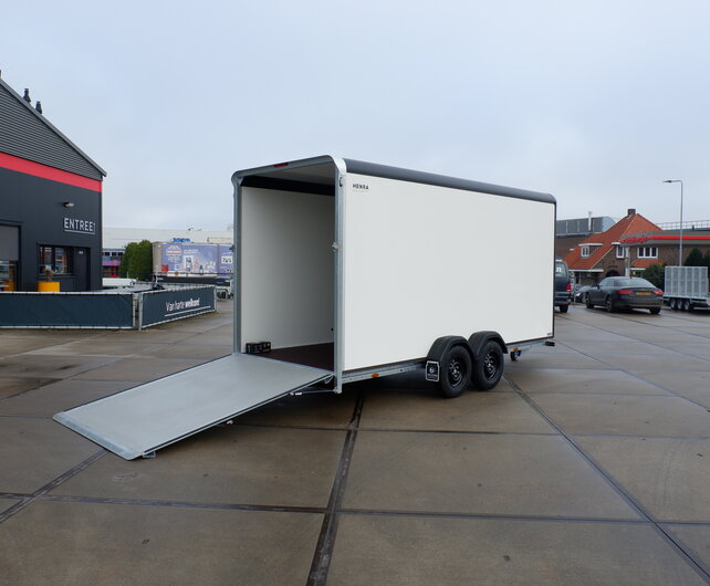 Henra gesloten aanhangwagen Tandemas 3500kg 465x184x220cm Xpert met oprijklep