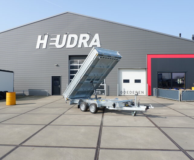 Humbaur driezijdige kipper 3500kg 362x184cm met stalen borden