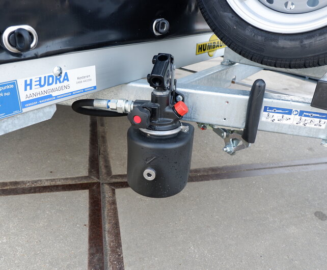 Humbaur zakbare transporter met huif 1800kg 310x177x180cm