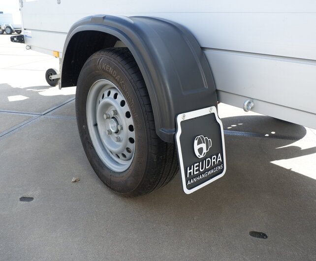 Gebruikte Anssems bakwagen 1200kg 301x126cm