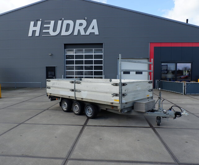 Gebruikte Henra kipper 3500kg 400x200cm met opzetborden