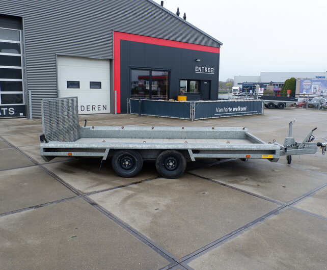 Gebruikte Hulco machinetransporter 3000kg 394x180cm
