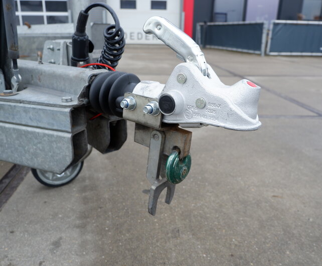 Gebruikte Hulco machinetransporter 3000kg 394x180cm