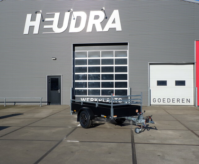 Saris bakwagen 1350kg 255x133cm Black Edition met lichtmetalen velgen