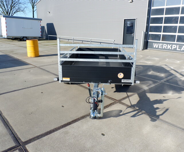 Saris bakwagen 1350kg 255x133cm Black Edition met lichtmetalen velgen