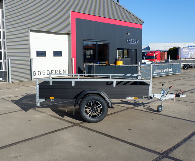 Saris bakwagen 1350kg 255x133cm Black Edition met lichtmetalen velgen