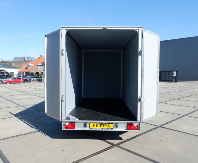 Saris gesloten aanhangwagen GO 2700kg 356x169x200cm
