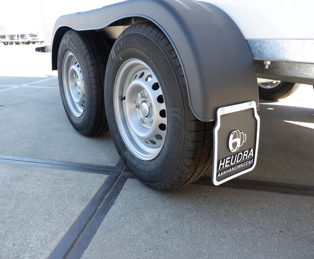 Saris gesloten aanhangwagen GO 2700kg 356x169x200cm