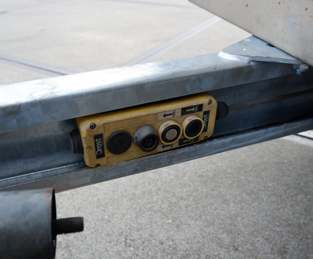 Gebruikte Hapert kipper 3500kg 340x200cm  met loofrekken