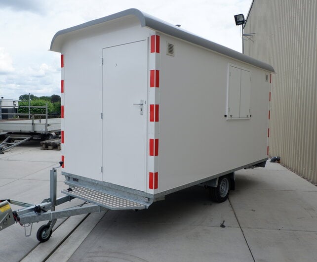 Anssems PTS schaftkeet met toilet 1400kg 390x188x211cm