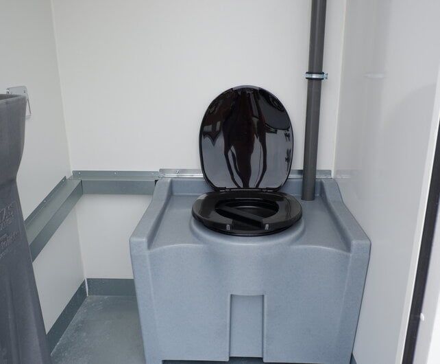 Anssems PTS schaftkeet met toilet 1400kg 390x188x211cm