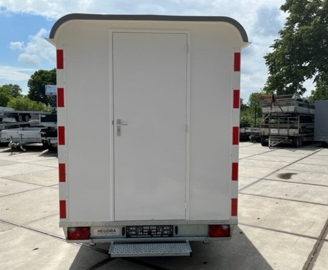 Anssems PTS schaftkeet met toilet 1400kg 390x188x211cm