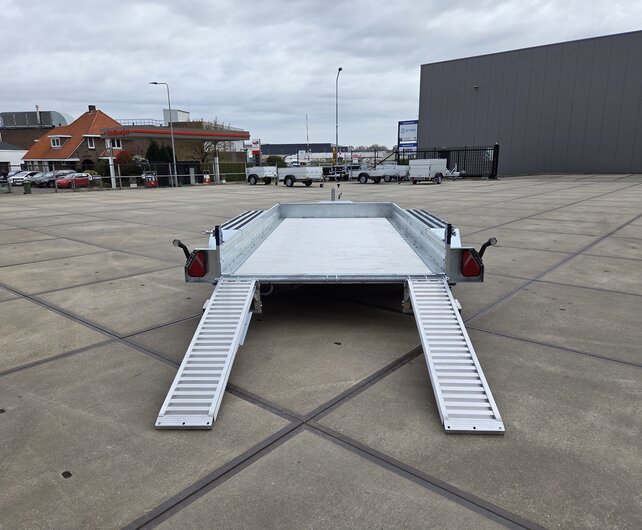 Saris Magnum S Machinetransporter 3500kg 400x182cm met aluminium klikvloer & oprijbalken