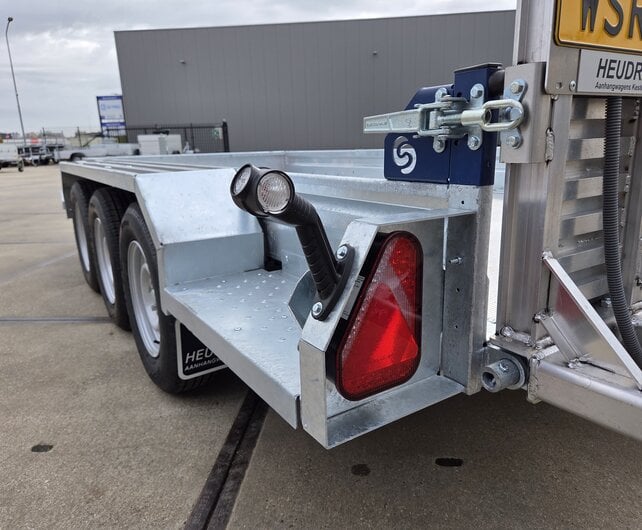 Saris Magnum S Machinetransporter 3500kg 400x182cm met aluminium klikvloer & oprijbalken