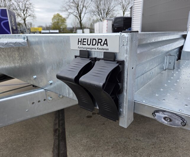 Saris Magnum S Machinetransporter 3500kg 400x182cm met aluminium klikvloer & oprijbalken