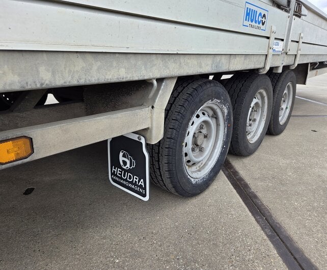 Gebruikte Hulco Medax-3 plateauwagen 3500kg 611x223cm