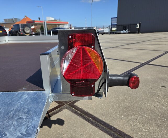 Humbaur zakbare motortransporter 1500kg 250x157cm