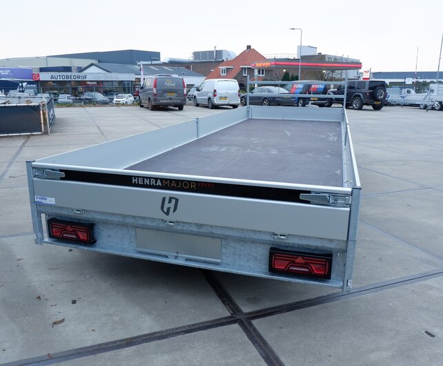 Henra tridemas plateauwagen 3500kg 703x248cm Xpert