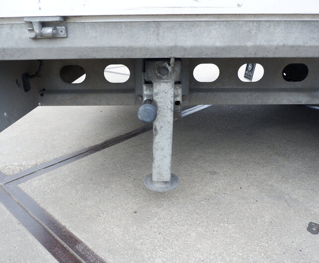 Gebruikte Henra plateauwagen 500x200cm 3500kg Xpert