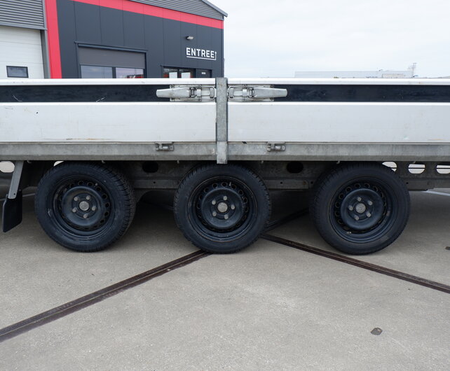 Gebruikte Henra plateauwagen 500x200cm 3500kg Xpert