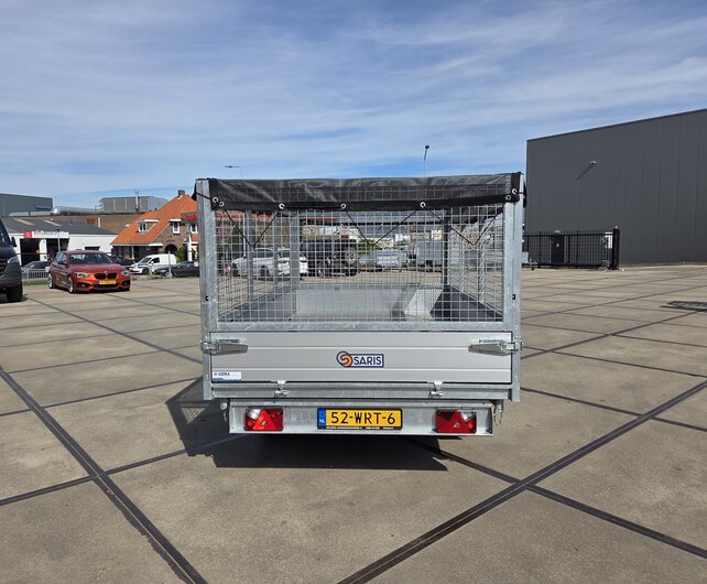 Saris elektrische driezijdige kipper 2700kg 306x184cm