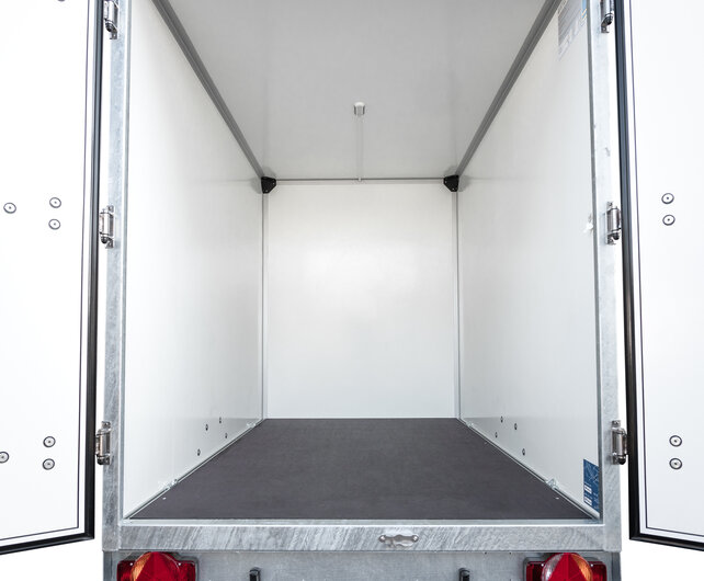 Humbaur gesloten aanhangwagen 1500kg 304x151x180cm