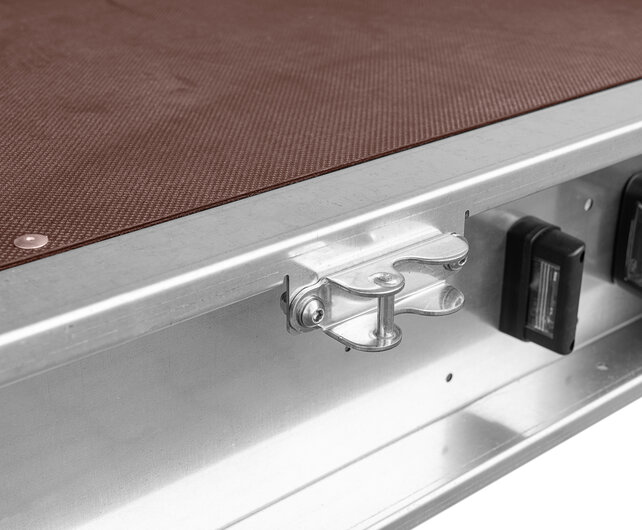 Humbaur gesloten aanhangwagen 2000kg 304x151x200cm