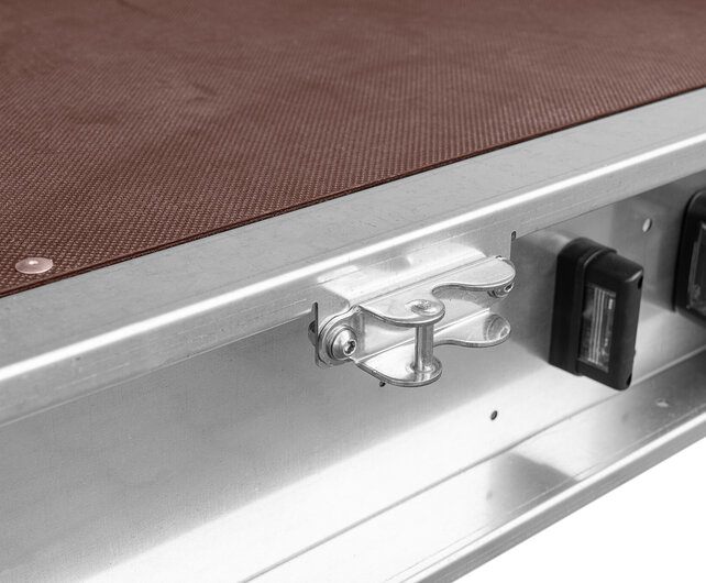 Humbaur gesloten aanhangwagen 2500kg 304x151x200cm