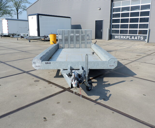 Gebruikte Hulco machinetransporter 3500kg 394x180cm klep 100cm