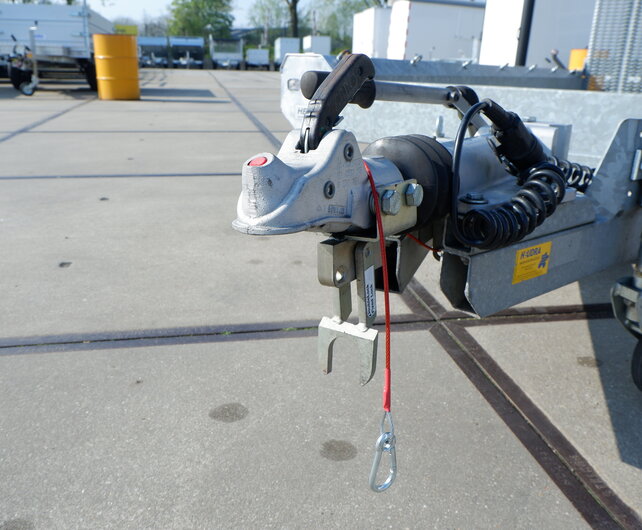 Gebruikte Hulco machinetransporter 3500kg 394x180cm klep 100cm