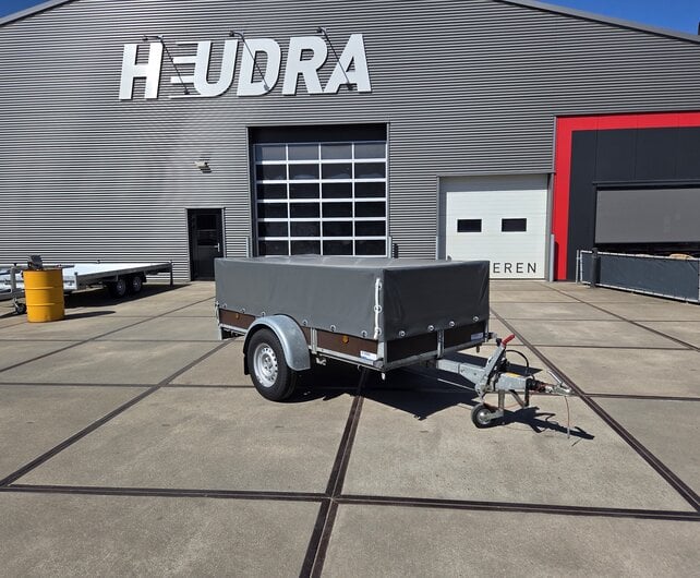 Gebruikte Saris bakwagen 1200kg 250x130x70cm met huif