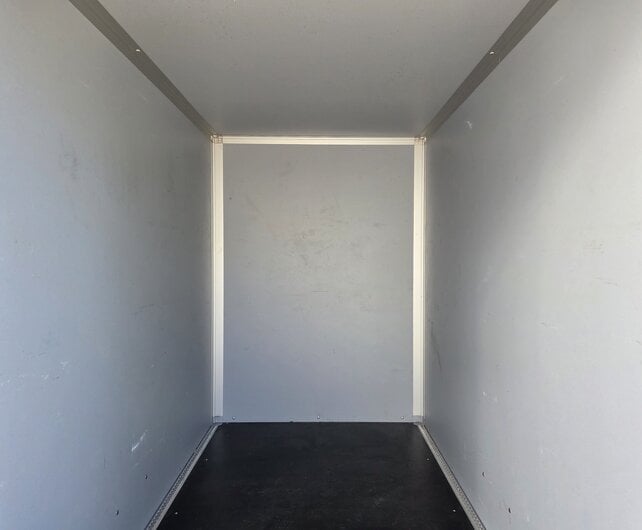 Gebruikte Saris gesloten aanhangwagen 1350kg 256x134x180cm