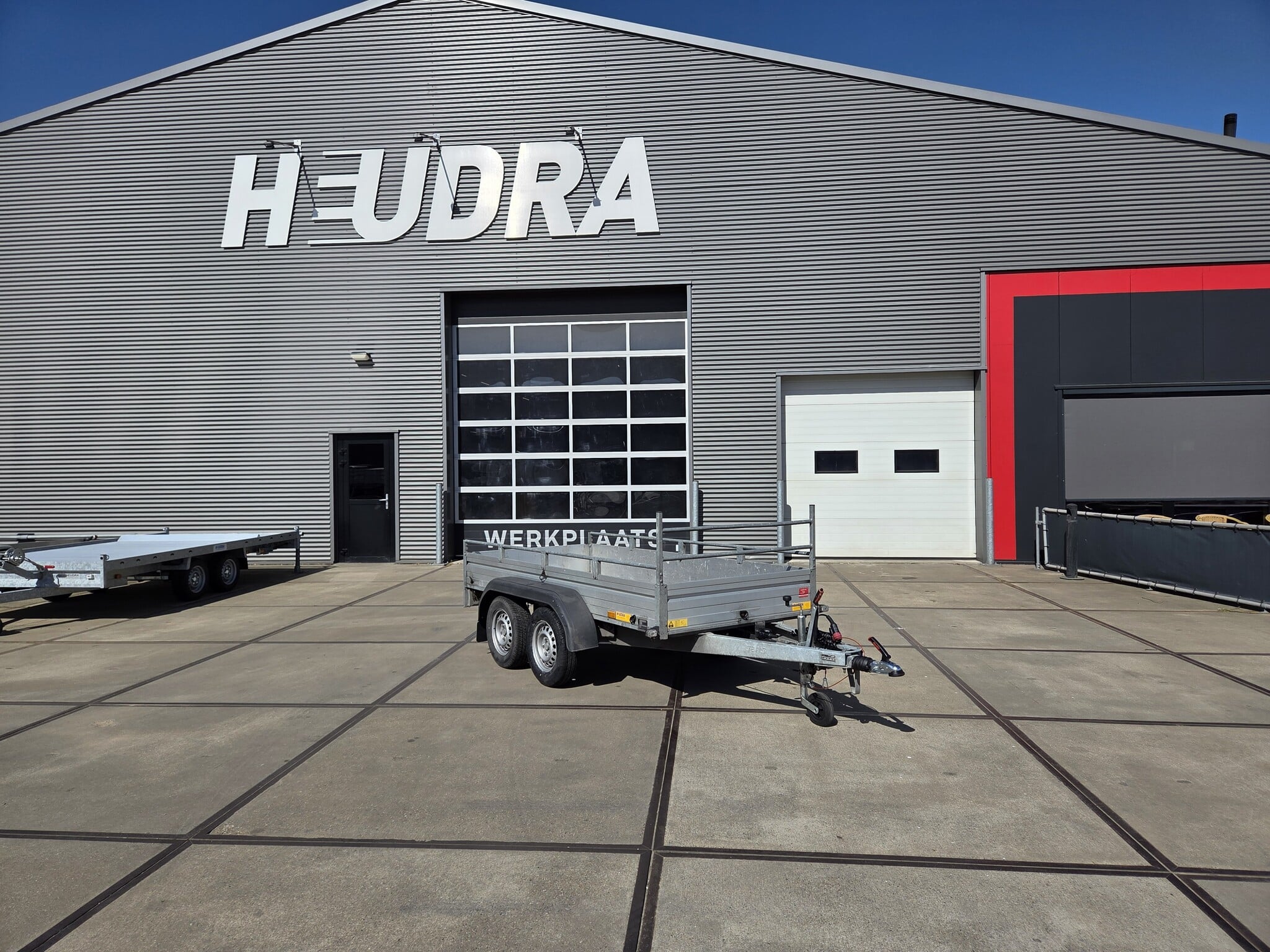 Gebruikte Saris bakwagen 300x131cm 2000kg