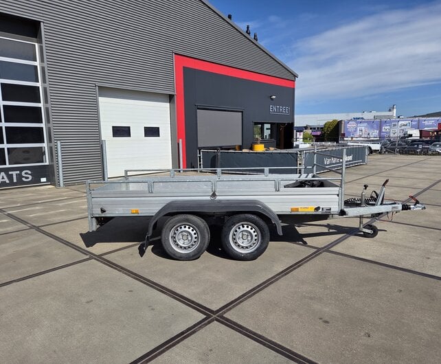 Gebruikte Saris bakwagen 300x131cm 2000kg