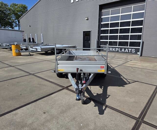 Gebruikte Saris bakwagen 300x131cm 2000kg