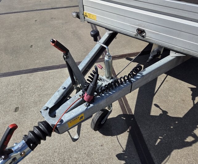 Gebruikte Saris bakwagen 300x131cm 2000kg