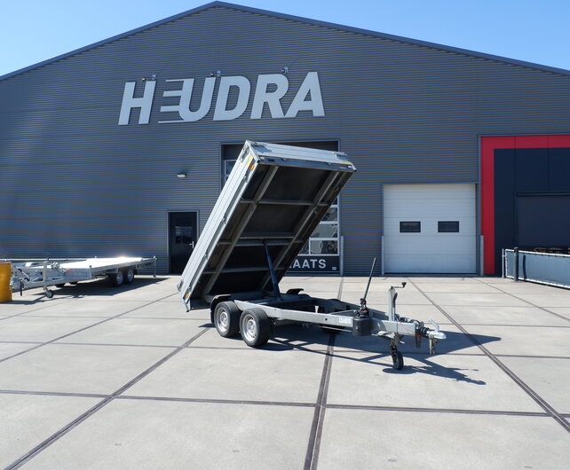 Gebruikte Saris handbediende kipper achterwaarts 2000kg 306x170cm