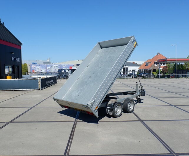 Gebruikte Saris handbediende kipper achterwaarts 2000kg 306x170cm